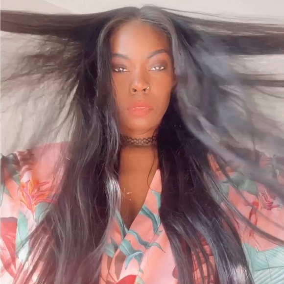 - 24” Straight HD LACE BRAZILIAN HUMAN HAIR PRE CUT LACE Glue less Wear and go - Picture 10 of 17